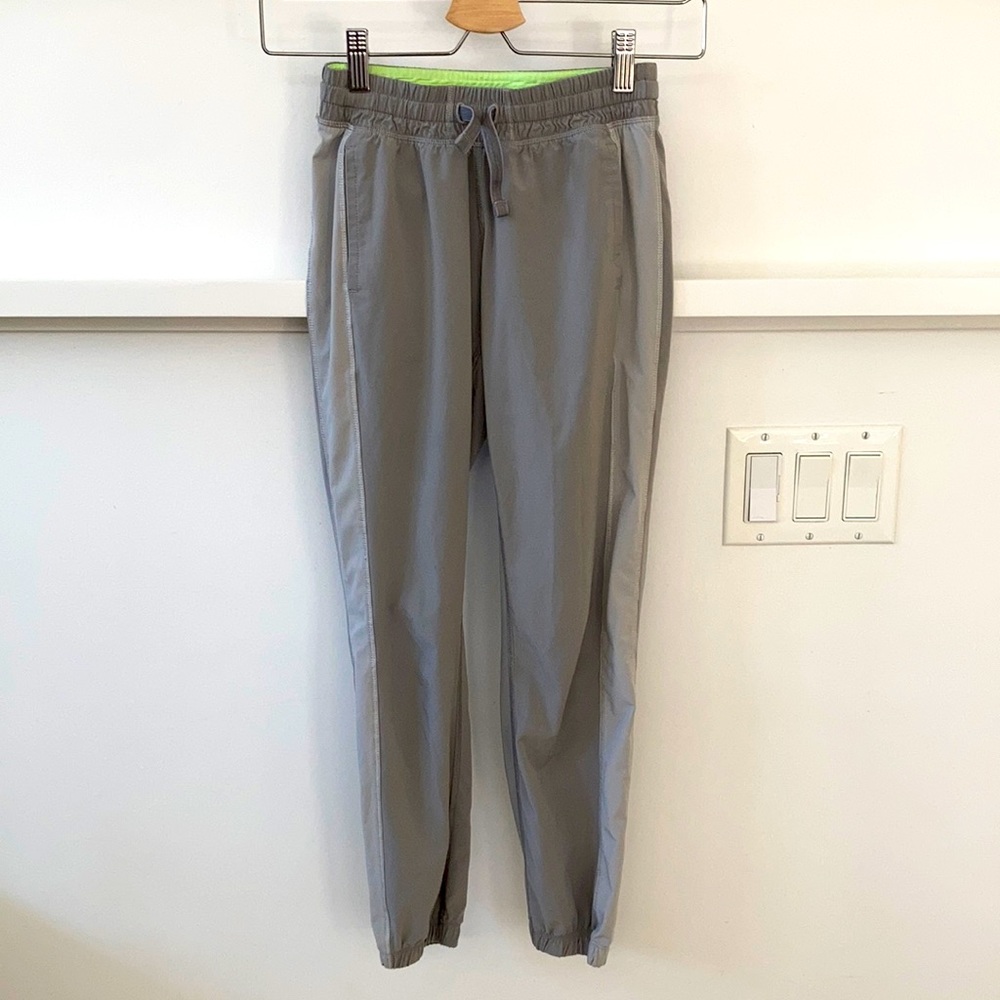 IVIVVA by Lululemon Jogger Track Pant